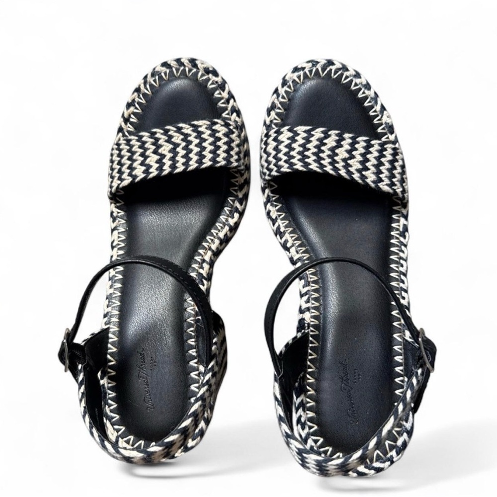 Universal Thread Black And Tan Platform Heels - image 4